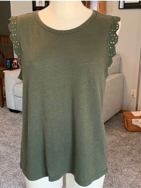 Olive Green Crochet Lace Trim Sleeveless Top Size Medium